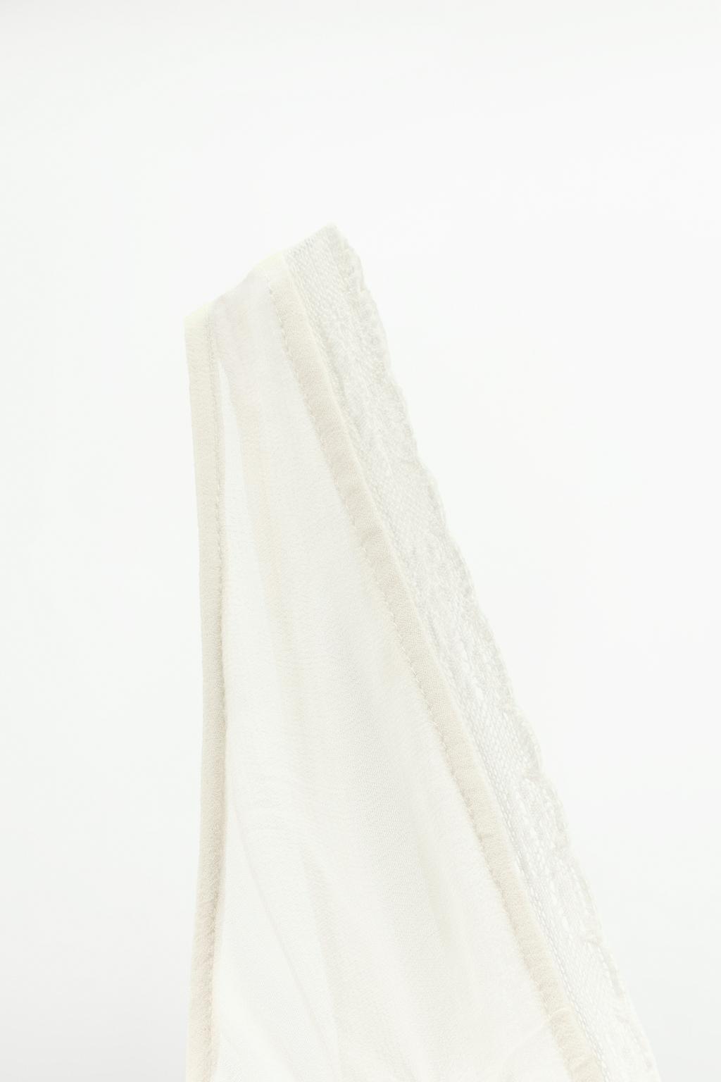 پیراهن SEMI-SHEER TEXTURED DRESS برند زارا - Image 5