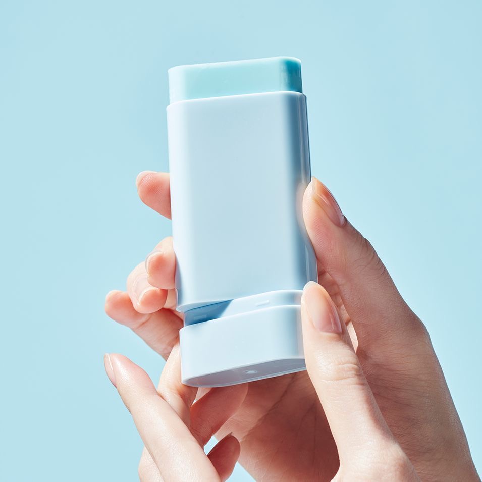 ضدافتاب استیکی با spf50 حجم 19 گرم - Image 2